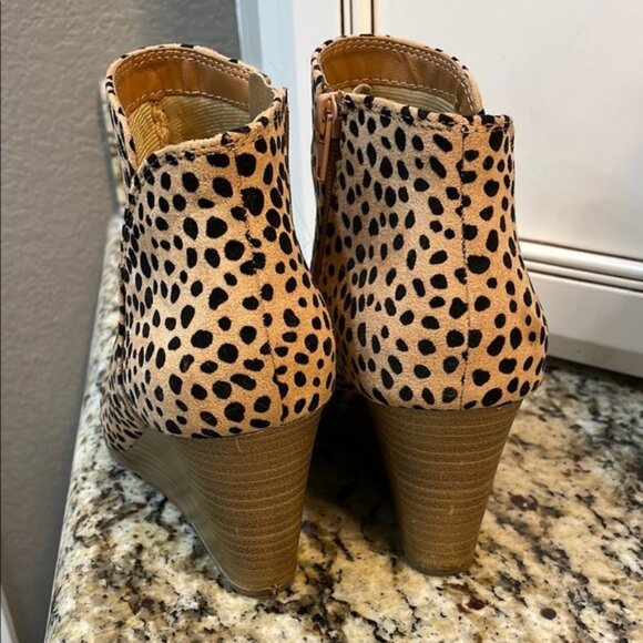 Soda Leopard Print Ankle Boots - Picture 3 of 5